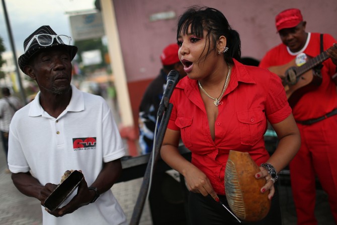 Cuba: Crowds gather for landmark Rolling Stones concert