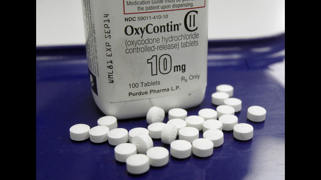 CDC urges conservative approach to opioid prescriptions for chronic pain