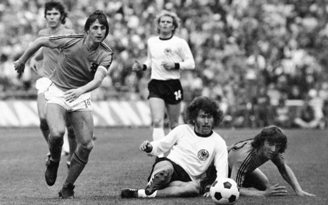 ALLARDYCE: Cruyff an all-time great