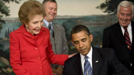 Nancy Reagan, Former First Lady, Dead at 94