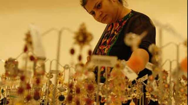 Gems and jewellery exporters seek 1% excise duty rollback