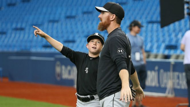 Adam La Roche and his son Drake