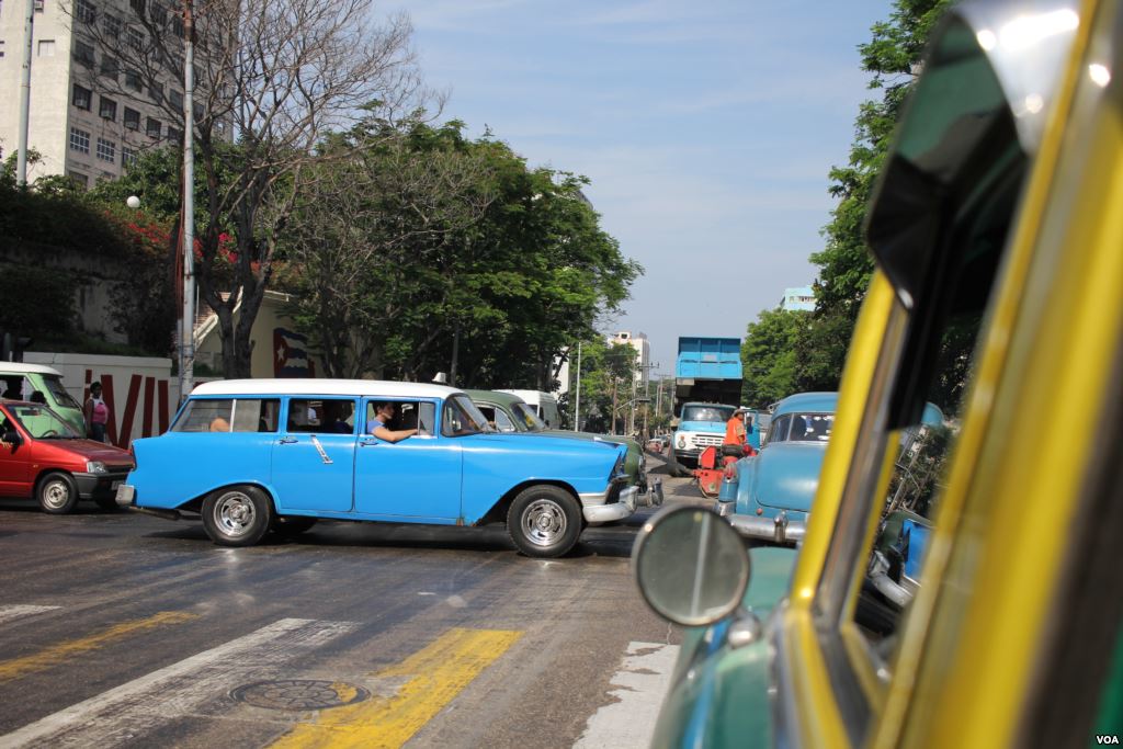 Havana traffic faces off with roadwork ahead of President Barack Obama's