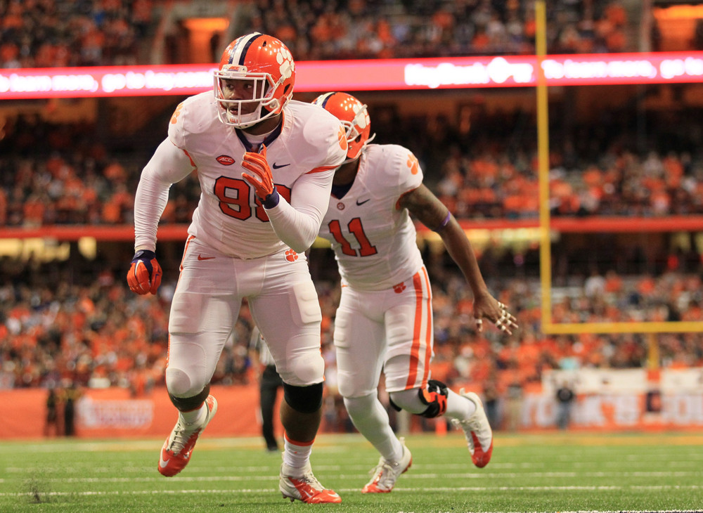 14 November 2015 Clemson Tigers defensive end Kevin Dodd rushes during an NCAA football game between Clemson Tigers and Syracuse Orange at the Carrier Dome in Syracuse NY