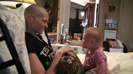 Joey Feek spends time with daughter Indiana