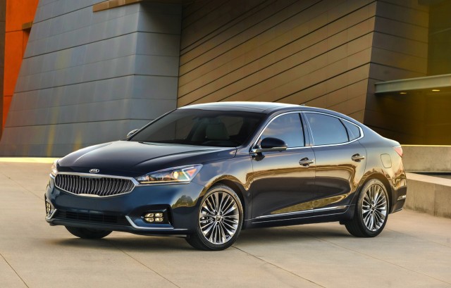 2017 Kia Cadenza