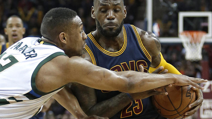 LeBron James scored 26 points to help Cleveland to a 113-104 NBA win over Milwaukee