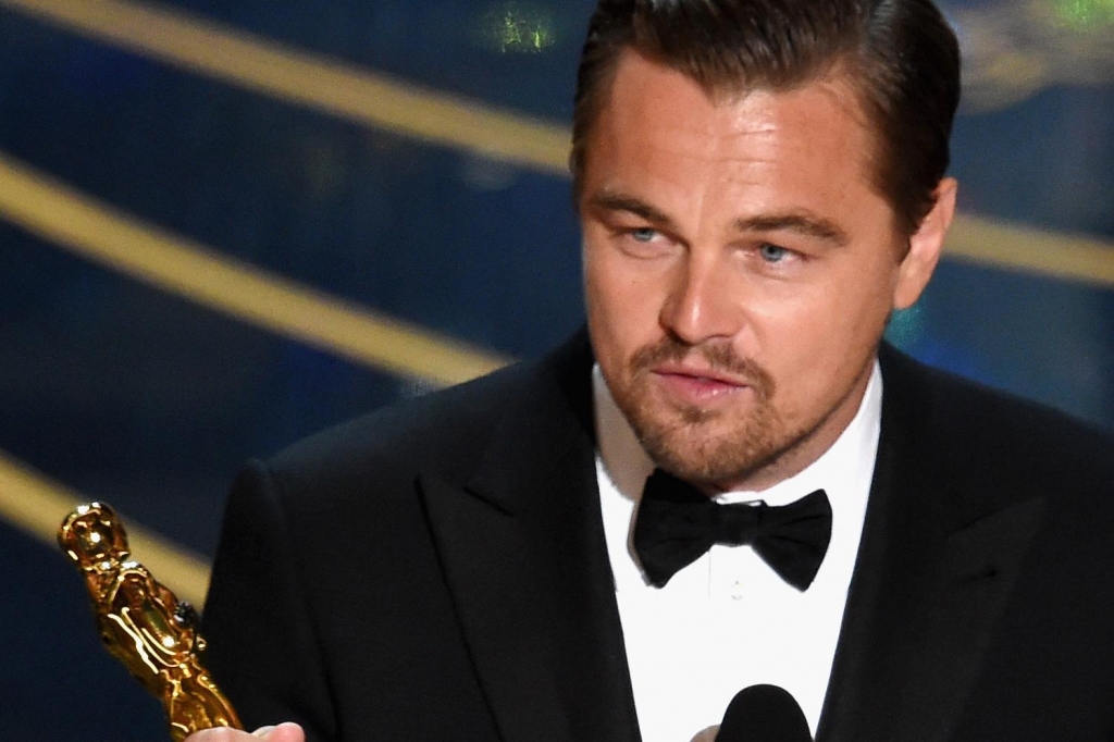 Leonardo Di Caprio almost left his Oscar in a restaurant