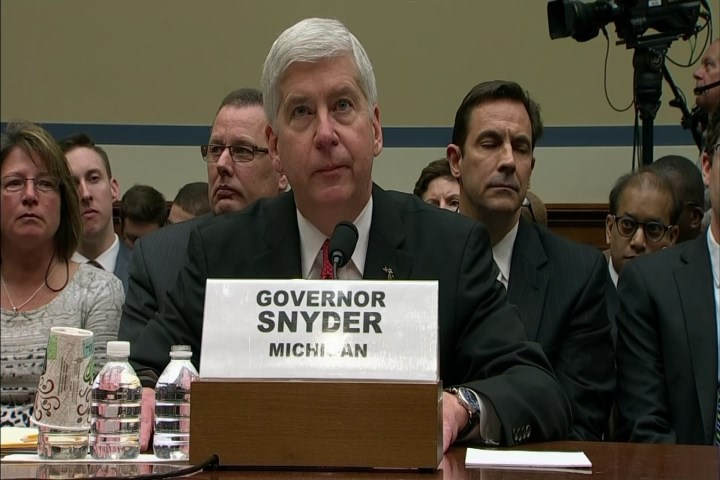 Michigan governor to blame state environmental agency for Flint water debacle