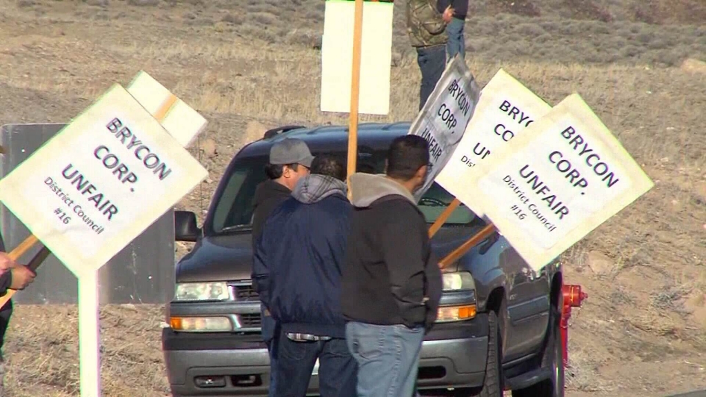 Hundreds of union construction workers walked off the job at Tesla Motors battery manufacturing plant in protest