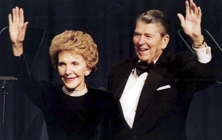 Former First Lady Nancy Reagan Dies at 94 in California