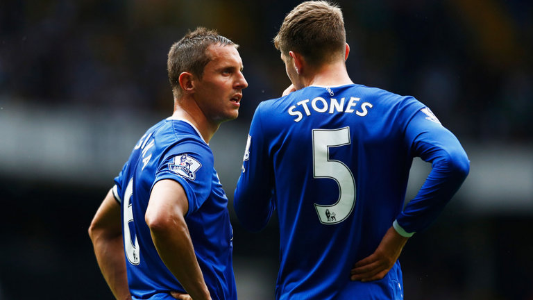 Phil Jagielka says'you can't throw all the blame on the manager