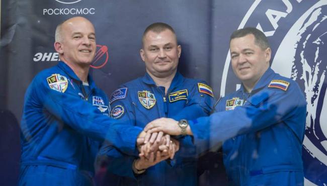 US Grandpa and Two Russians Crew Arrives at ISS