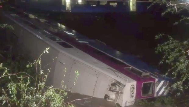 Bay Area Commuter Train Derails Into Creek; Injuries Unknown