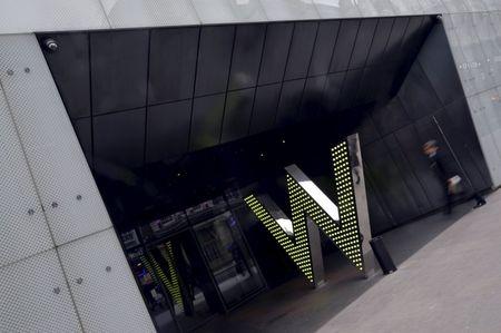 UK-STARWOODHOTELS-M-A-ANBANG-EXCLUSIVE:Exclusive- Anbang hires proxy solicitor for Starwood bid