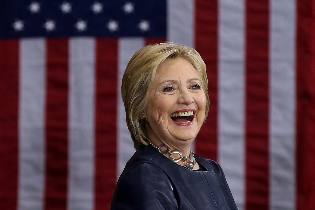 Hillary Clinton defeats Bernie Sanders in Florida and North Carolina