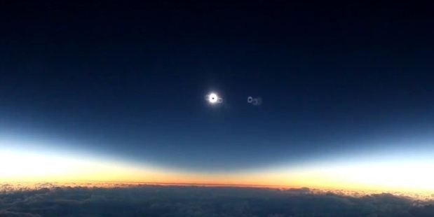 The total eclipse got'eclipse geeks on the flight extremely excited