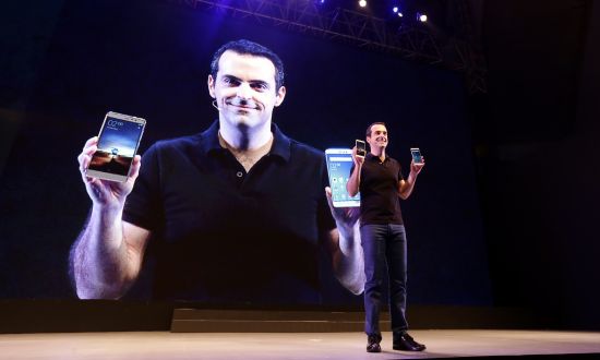 Hugo Barra VP Global Xiaomi announces the launch of Redmi Note 3 in New Delhi