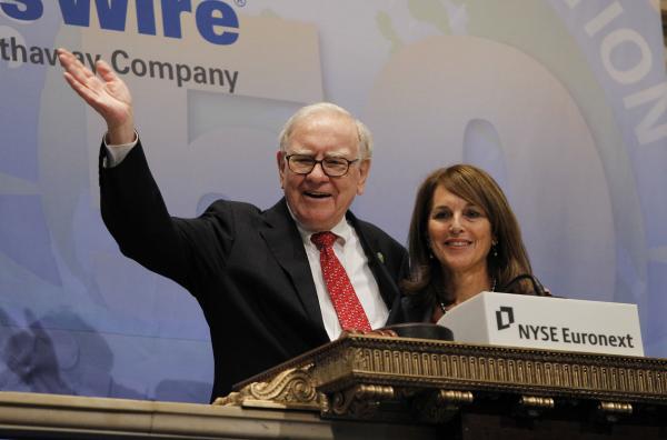 Buffett goes in to bat for the American Dream