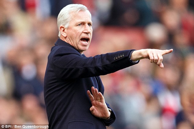 Alan Pardew insists he won't be fielding a weakened Crystal Palace side at Manchester United on Wednesday