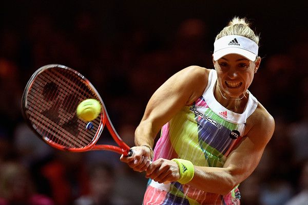 Angelique Kerber hitting a backhand at the 2016 Porsche Tennis Grand Prix