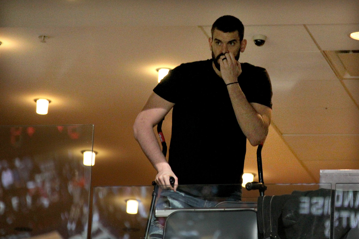 Memphis Grizzlies Marc Gasol watches the grizzlies play the Chicago Bulls at FedExForum