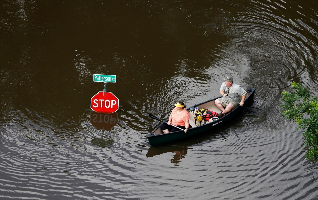 At least 5 dead in Houston flooding