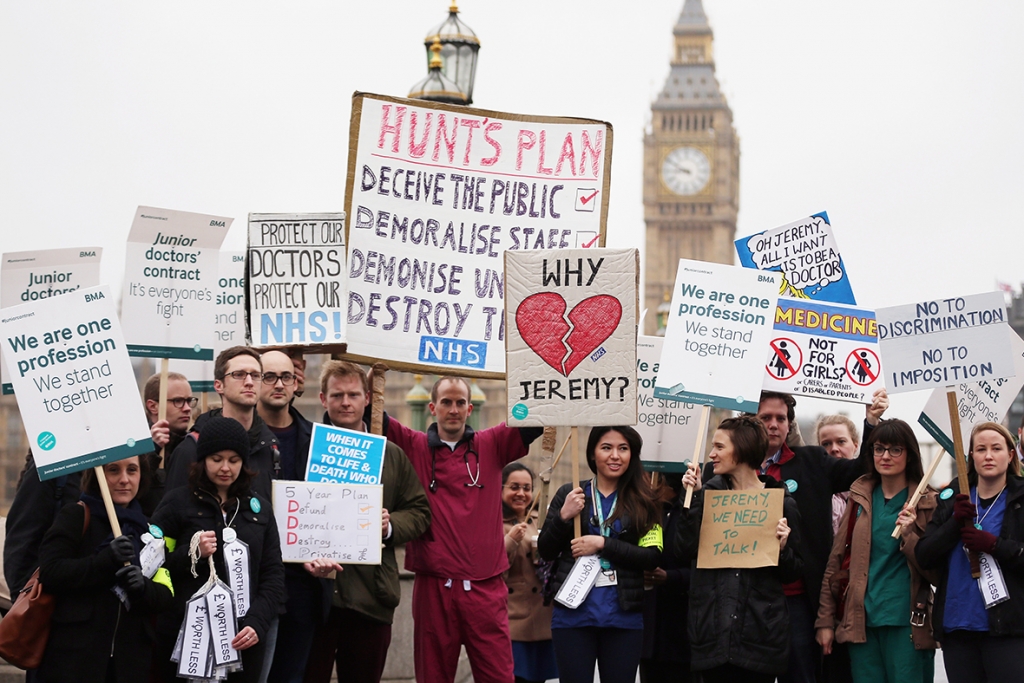 Junior doctors' strike risks patient safety - Jeremy Hunt