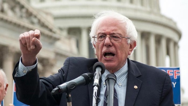 Democratic Socialist and progressive candidate Bernie Sanders gives a speech