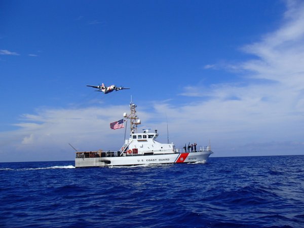 Coast Guard searching for missing kayakers off Folly Island