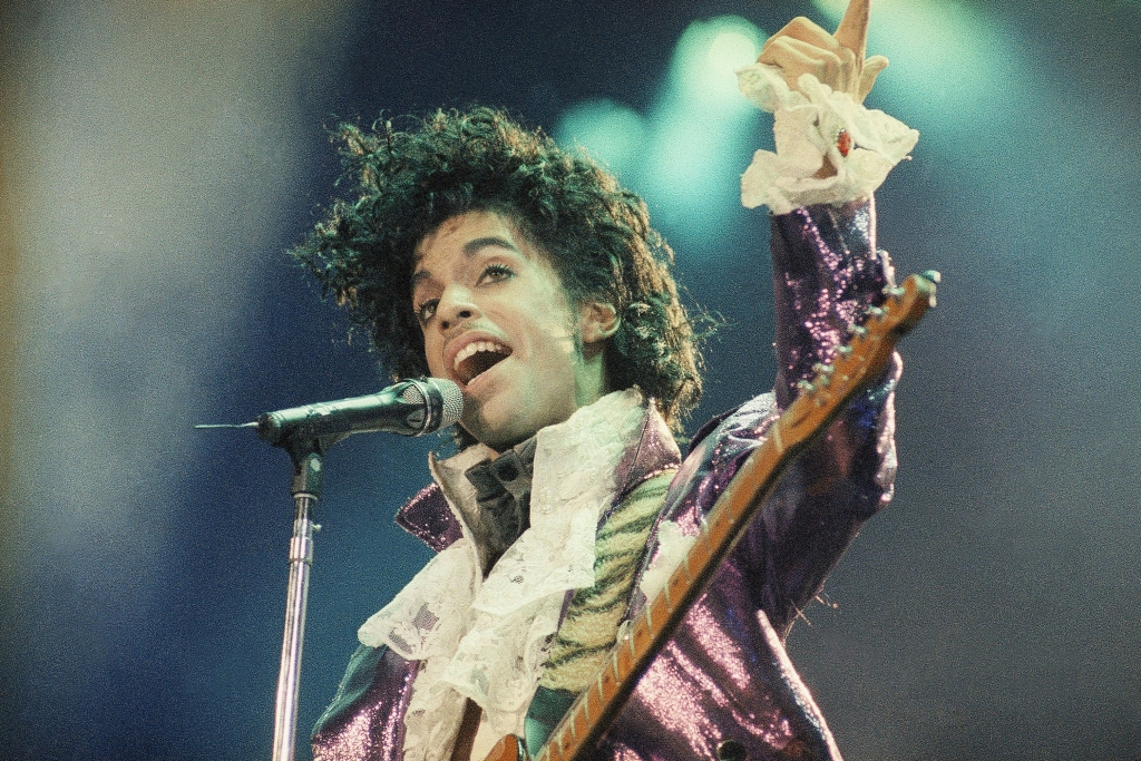 WATCH: Prince performs 'While My Guitar Gently Weeps' at the Rock and Roll Hall of Fame