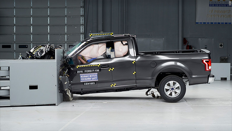 160411124806-iihs-truck-crash-ford-f150-780x439