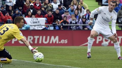 Gareth Bale scores for Real Madrid