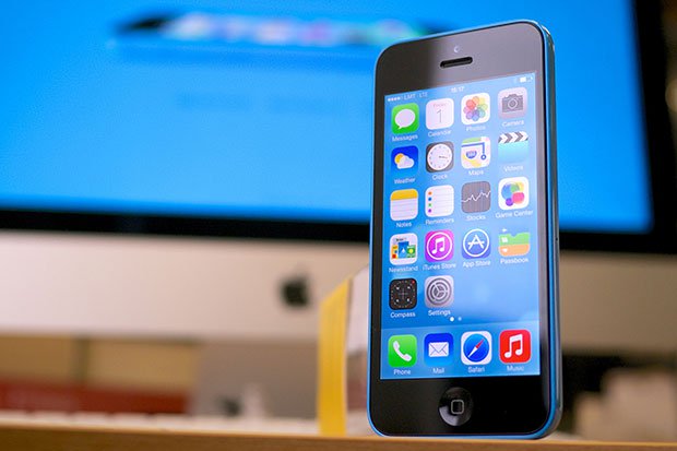 FBI continues to analyze San Bernardino shooter's iPhone