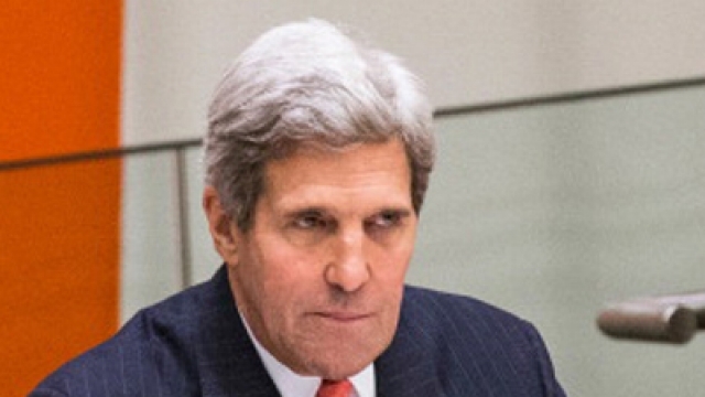 Kerry to meet Iran foreign minister Tuesday on nuclear deal Official