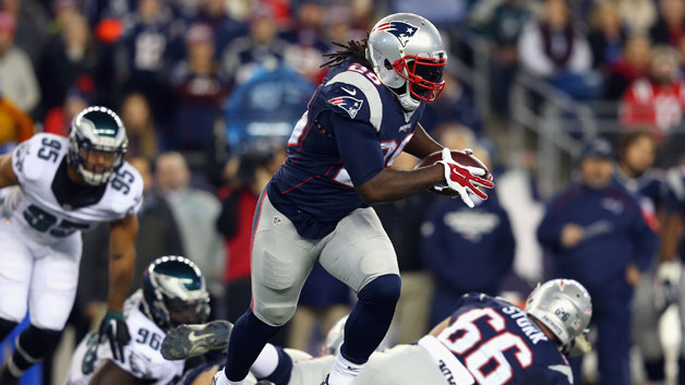 LeGarrette Blount rushes against the Philadelphia Eagles in Week 13