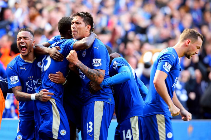 Leicester boss Claudio Ranieri praises his side's 'blood, heart and soul' after sealing draw against West Ham with 10 men but stays silent on refereeing decisions