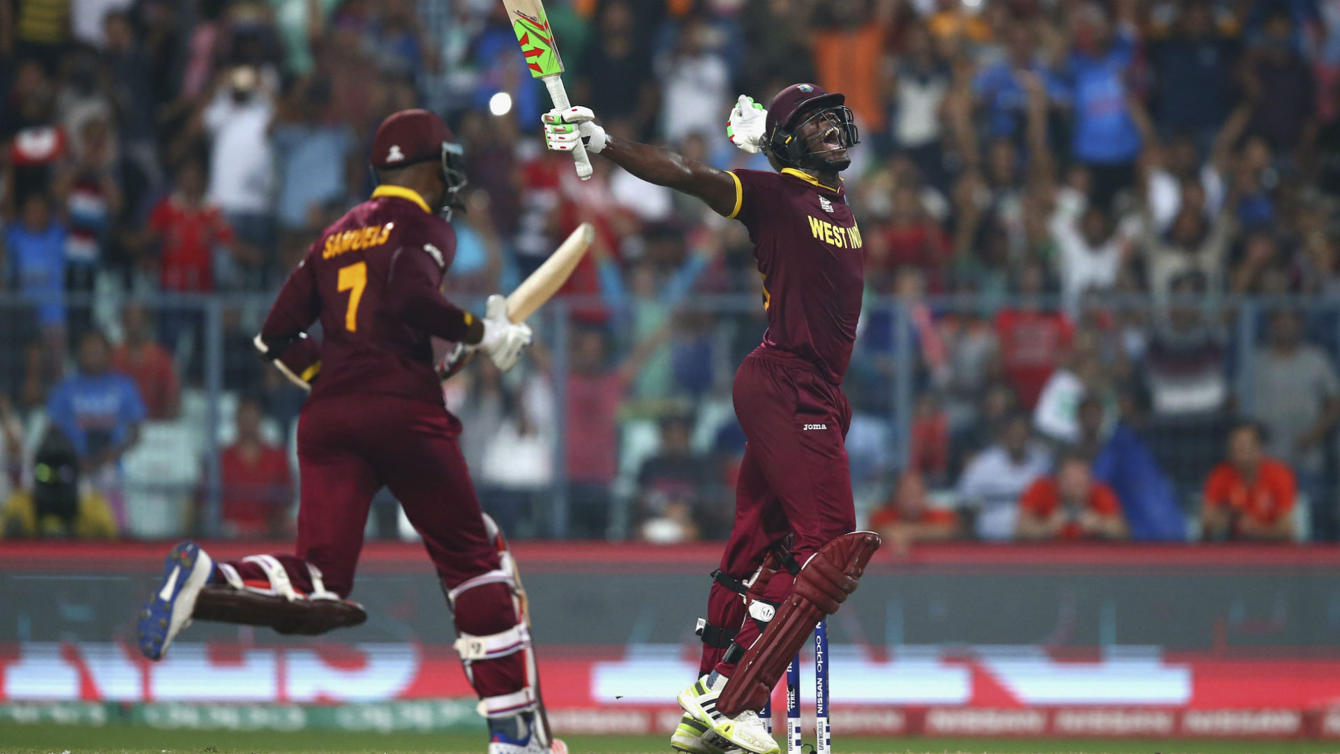 Marlon Samuels Carlos Brathwaite- cropped