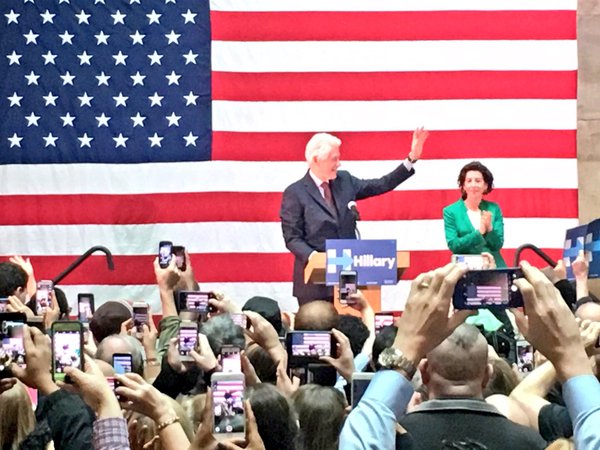 President Bill Clinton and Governor Gina Raimondo at CCRI in Warwick