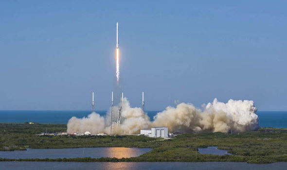 SpaceX blasts off