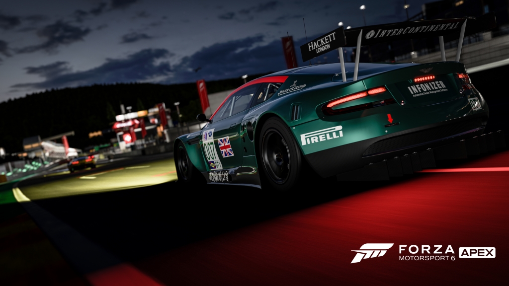 Racing at night in Forza Motorsport 6 Apex