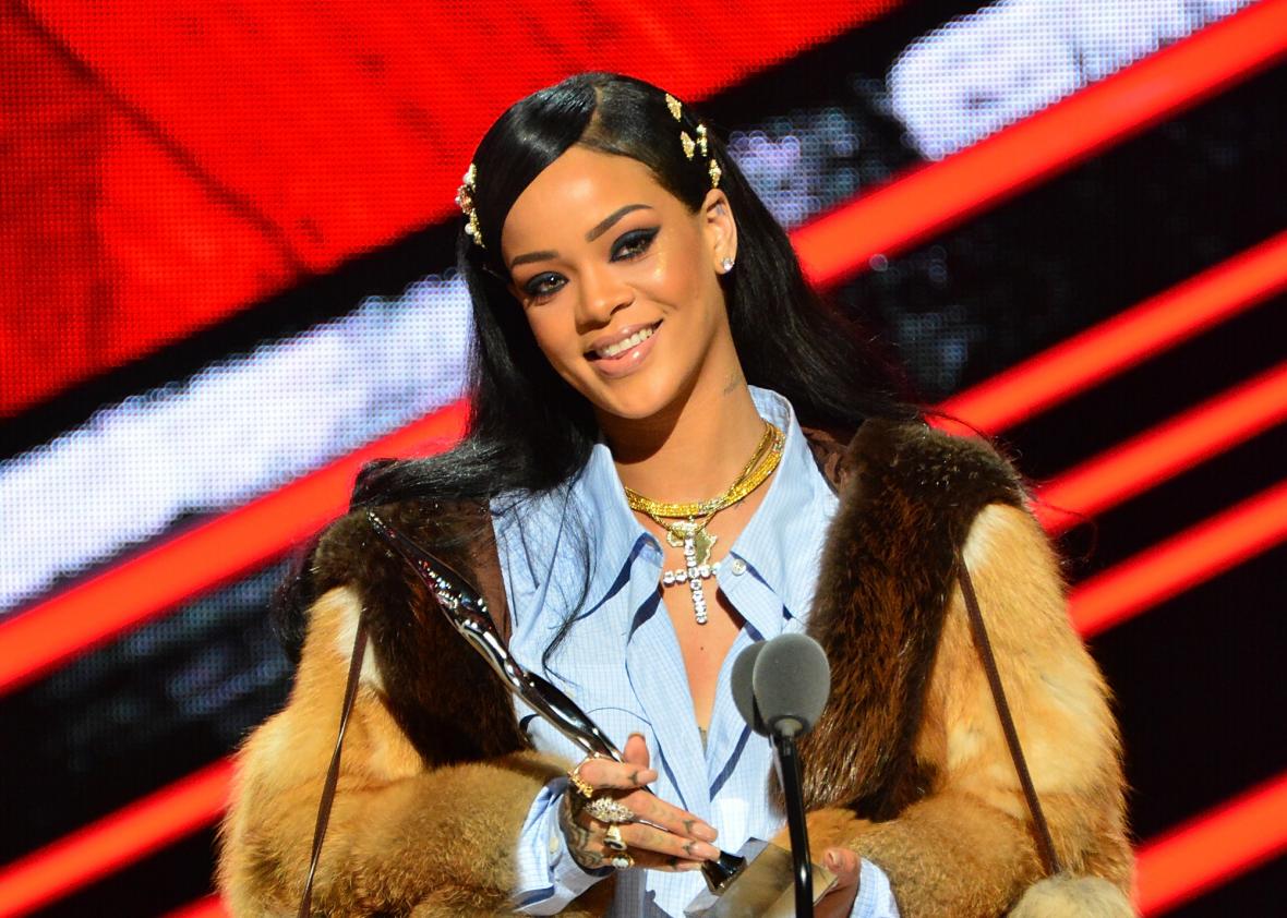 518647818-singer-rihanna-receives-the-rock-star-award-during-the