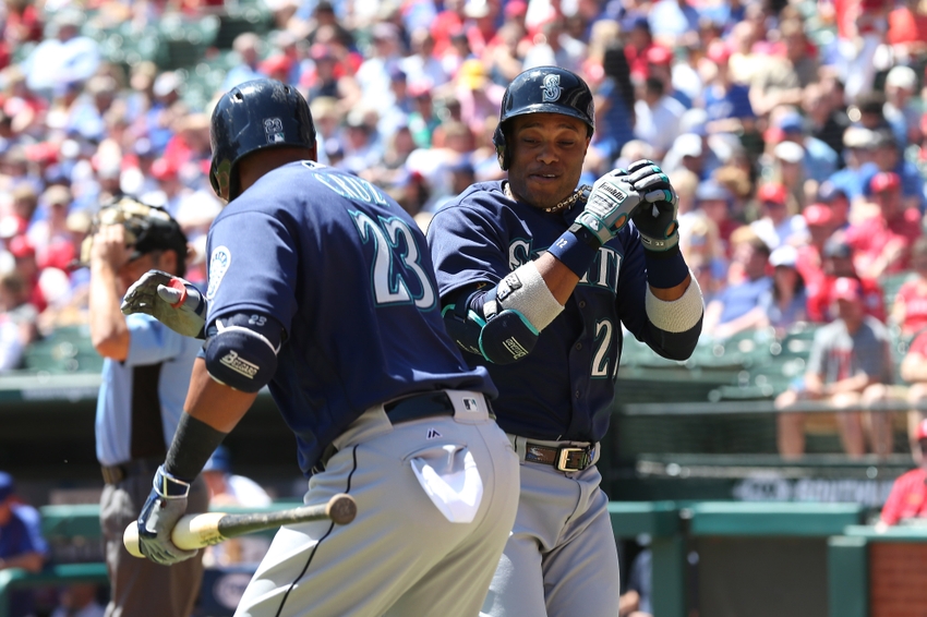 Servais' 1st win for Mariners is chippy 10-2 rout of Texas