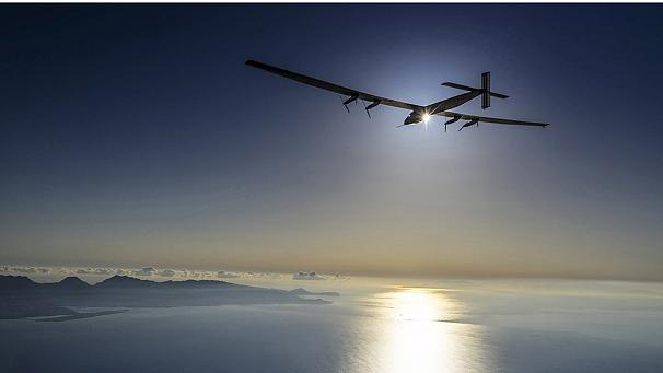 Solar Impulse 2 reaches San Francisco after flight across Pacific