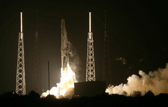 Private Spaceflight Company SpaceX Launches Cargo Capsule On Resupply Mission To Int'l Space Station