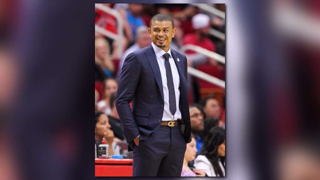 Suns remove interim tag, hire Watson as coach