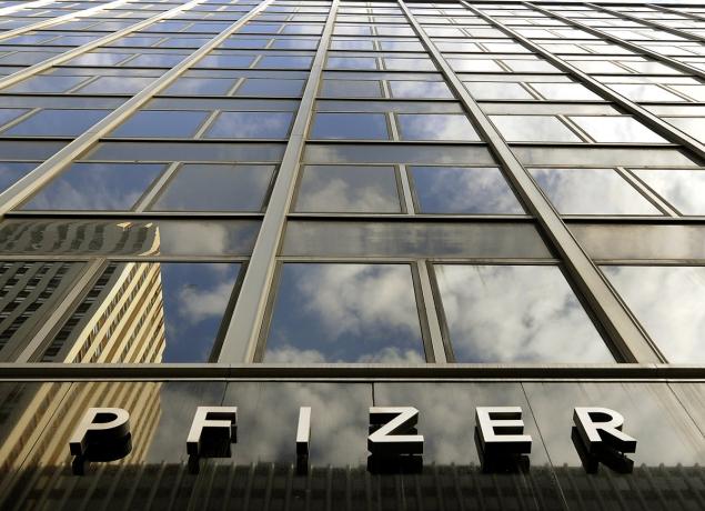 Pfizer is currently headquartered on 42nd St. in Manhattan