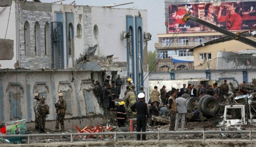 Blast rocks Afghan capital, close to state buildings, US embassy