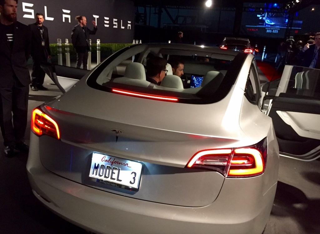 Tesla-Model-3-Trunk-Vanity-Plate