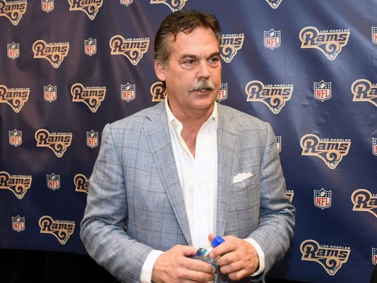 Titans agree to trade No. 1 overall draft pick to Rams